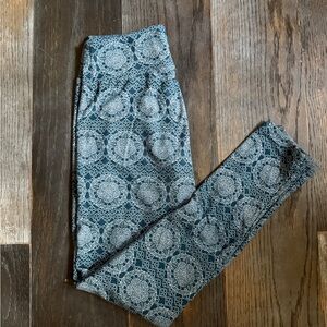 LuLaroe OS Blue and White Patterned Leggings
